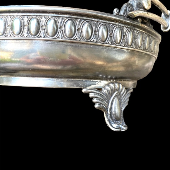 Antique Meriden Britannia Ornate Silver-plate Wedding Basket With Floral Motif - Picture 15 of 15